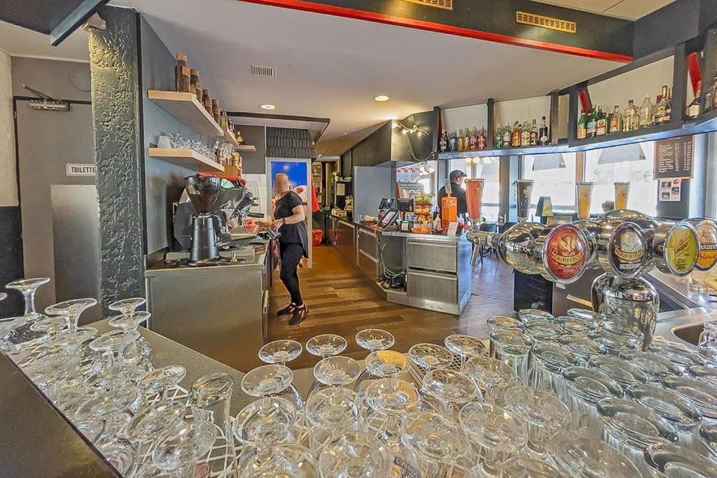 Hotel Des Alpes Bulle Center מראה חיצוני תמונה